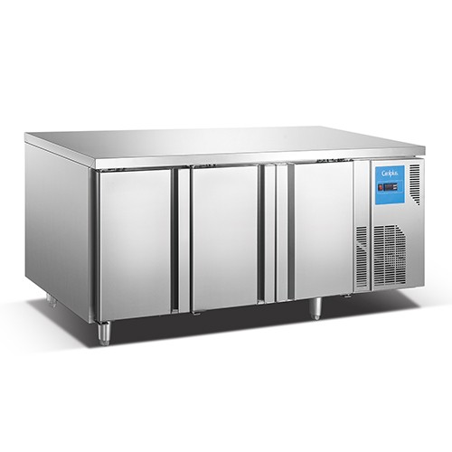 commercial undercounter refrigerator 3 door TD18L3